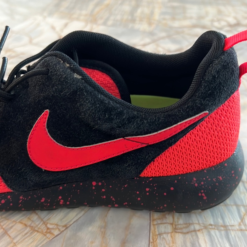 Nike Roshe - Custom - Womens - Size 8 - image 5
